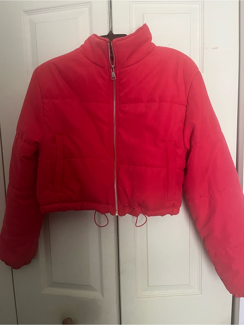 PrettyLittleThing Red Cropped Puffer Jacket